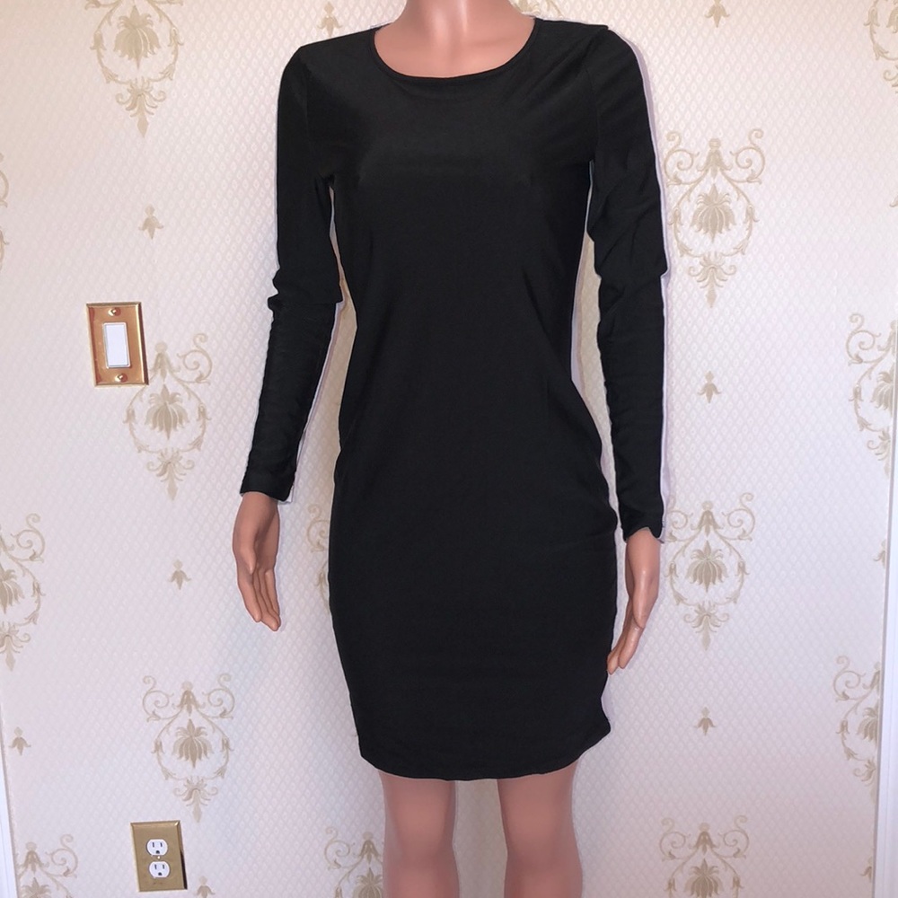 💥Fantastic ⭐️Black & White Party Dress!